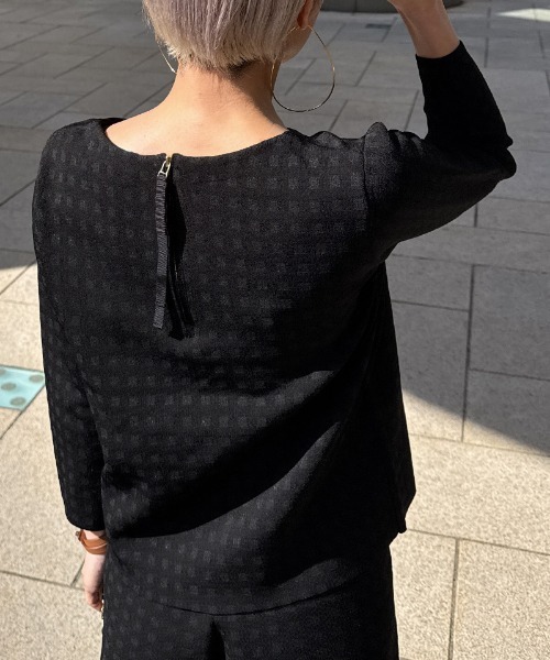 JENNE（ジェンヌ）の「エアリーチェックニット（ニット/セーター・レディース・ブラック/ホワイト・LARGE/MEDIUM/SMALL）」の5枚目の写真
