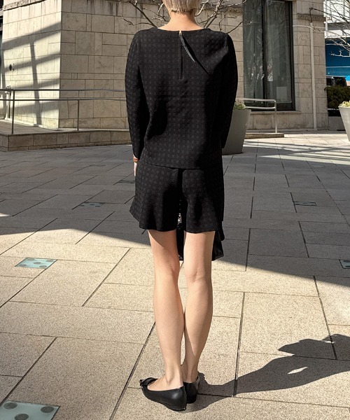 JENNE（ジェンヌ）の「エアリーチェックニット（ニット/セーター・レディース・ブラック/ホワイト・LARGE/MEDIUM/SMALL）」の10枚目の写真