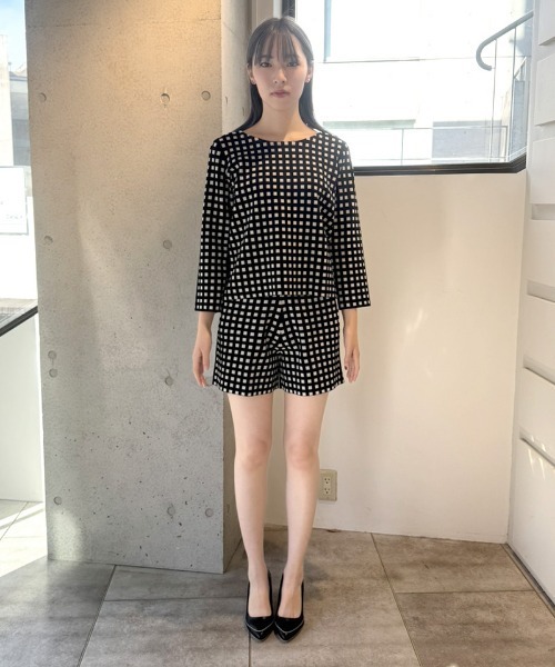 JENNE（ジェンヌ）の「エアリーチェックニット（ニット/セーター・レディース・ブラック/ホワイト・LARGE/MEDIUM/SMALL）」の22枚目の写真