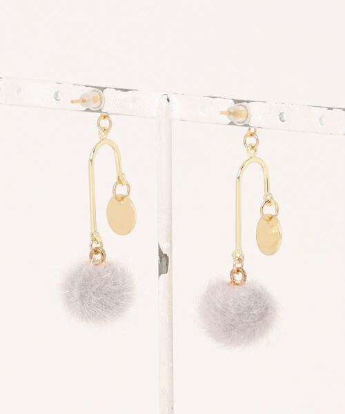 tone(トーン)の「【Agaro】No.441 アレルギー対応 サージカルステンレス ピアス(MA)(ピアス(両耳用)・レディース・ホワイト/ブラウン/グレー/ホワイト系1・FREE)」の5枚目の写真