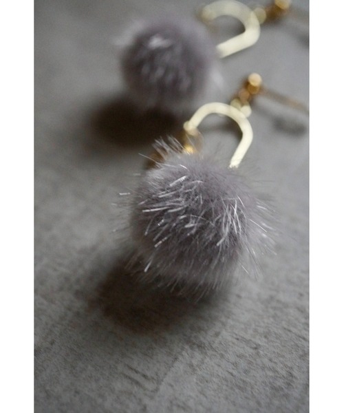 tone(トーン)の「【Agaro】No.441 アレルギー対応 サージカルステンレス ピアス(MA)(ピアス(両耳用)・レディース・ホワイト/ブラウン/グレー/ホワイト系1・FREE)」の3枚目の写真