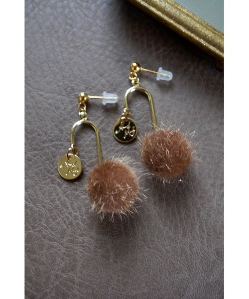 tone(トーン)の「【Agaro】No.441 アレルギー対応 サージカルステンレス ピアス(MA)(ピアス(両耳用)・レディース・ホワイト/ブラウン/グレー/ホワイト系1・FREE)」の8枚目の写真