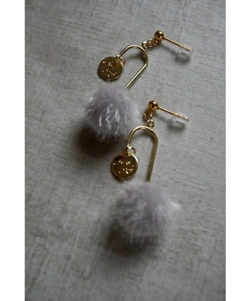 tone(トーン)の「【Agaro】No.441 アレルギー対応 サージカルステンレス ピアス(MA)(ピアス(両耳用)・レディース・ホワイト/ブラウン/グレー/ホワイト系1・FREE)」の6枚目の写真