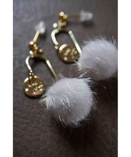 tone(トーン)の「【Agaro】No.441 アレルギー対応 サージカルステンレス ピアス(MA)(ピアス(両耳用)・レディース・ホワイト/ブラウン/グレー/ホワイト系1・FREE)」の10枚目の写真