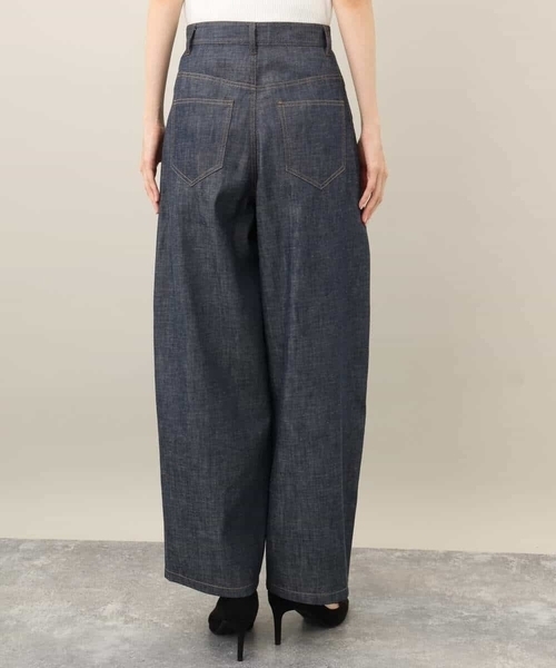 MK MICHEL KLEIN(エムケーミッシェルクラン)の「デニムライクバレルパンツ(デニムパンツ・レディース・ネイビー・38)」の16枚目の写真