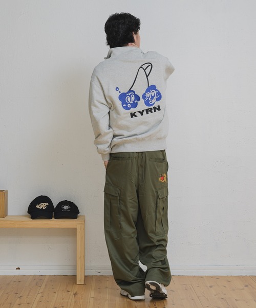 kaoyorinakami(カオヨリナカミ)の「cherry halfzip sweat / チェリーハーフジップスウェット(その他トップス・メンズ・ホワイト/ブラック/グレー・SMALL/MEDIUM/LARGE/X-LARGE)」の8枚目の写真
