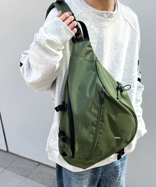 link lot(リンクロット)の「【A4対応】クロスボディワンショルダーバッグ(ショルダーバッグ・メンズ・ネイビー/グリーン/ブラック・F)」の9枚目の写真
