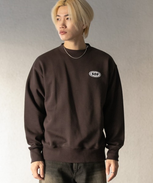SENSE OF PLACE by URBAN RESEARCH(センスオブプレイスバイアーバンリサーチ)の「ワッペンクルーネックスウェット(スウェット・メンズ・ブルー/グレー/ダークブラウン・MEDIUM/LARGE)」の3枚目の写真