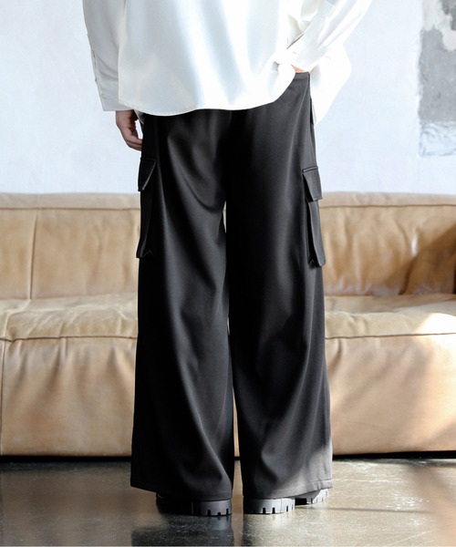 neos（ネオス）の「【neos】ルーズシルエット ワイド スラックス カーゴ パンツ（スラックス・メンズ・ブラック/チャコールグレー・MEDIUM/LARGE）」の6枚目の写真