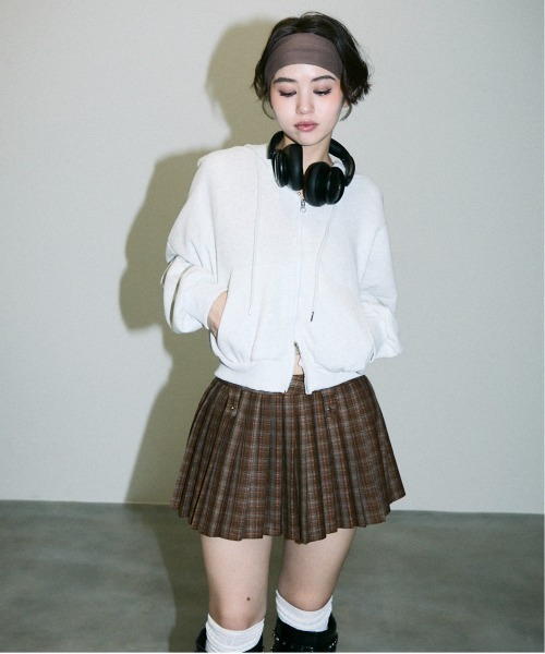 Clum（クルム）の「wool like touch pleats check mini skirt / ウールライクタッチプリーツチェックミニスカート（スカート・レディース・ブラウン/グレー・MEDIUM/SMALL）」の20枚目の写真