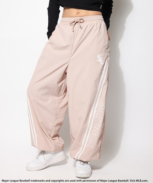 BACK TO THE FIELD（バック トゥー ザ フィールド）の「【MLB】ナイロントラックパンツ（その他パンツ・レディース・ブラック/ピンク/グレー・FREE）」の5枚目の写真