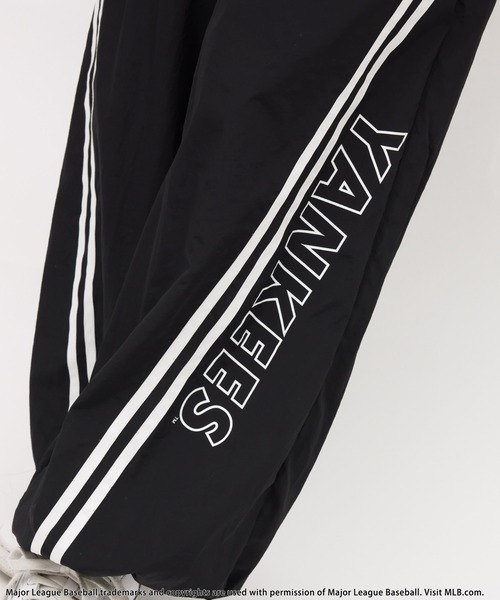 BACK TO THE FIELD（バック トゥー ザ フィールド）の「【MLB】ナイロントラックパンツ（その他パンツ・レディース・ブラック/ピンク/グレー・FREE）」の20枚目の写真