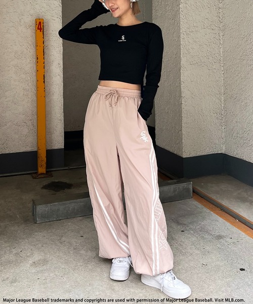 BACK TO THE FIELD（バック トゥー ザ フィールド）の「【MLB】ナイロントラックパンツ（その他パンツ・レディース・ブラック/ピンク/グレー・FREE）」の8枚目の写真