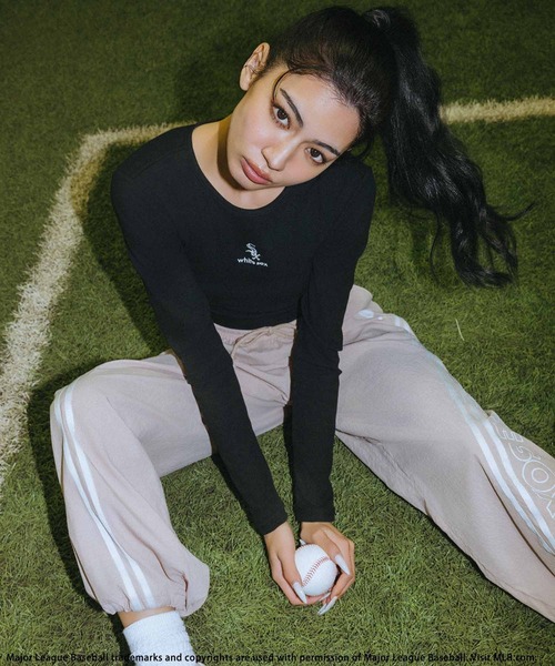 BACK TO THE FIELD（バック トゥー ザ フィールド）の「【MLB】ナイロントラックパンツ（その他パンツ・レディース・ブラック/ピンク/グレー・FREE）」の4枚目の写真