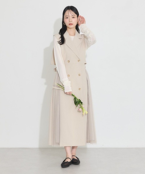 earth music&ecology（アースミュージックアンドエコロジー）の「サイドプリーツジレンチ（トレンチコート・レディース・グレー/ブラック/ライトベージュ・FREE）」の15枚目の写真