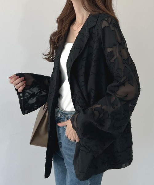 Futier land(フューティアランド)の「【オケージョン対応】ジャガードフラワーシアーテーラードジャケット(テーラードジャケット・レディース・ブラック/アイボリー・FREE)」の3枚目の写真