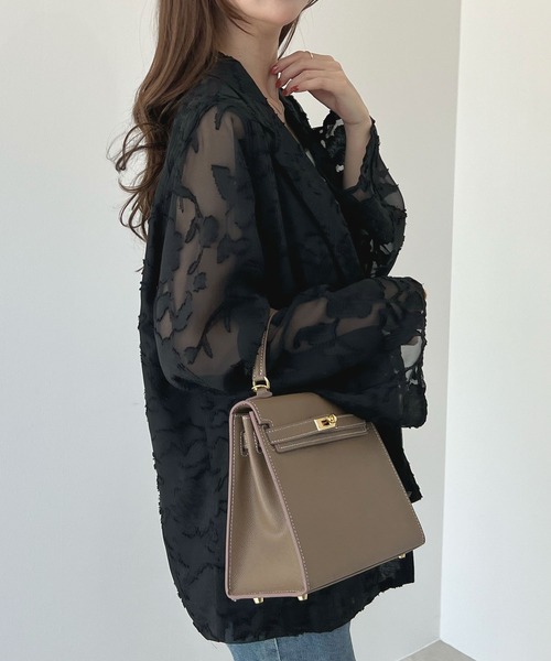 Futier land(フューティアランド)の「【オケージョン対応】ジャガードフラワーシアーテーラードジャケット(テーラードジャケット・レディース・ブラック/アイボリー・FREE)」の4枚目の写真