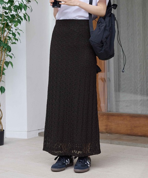 CHAN ME（チャンミ）の「花柄カットレーススカート（スカート・レディース・ブラック/ホワイト/ベージュ・MEDIUM/LARGE/X-LARGE）」の12枚目の写真