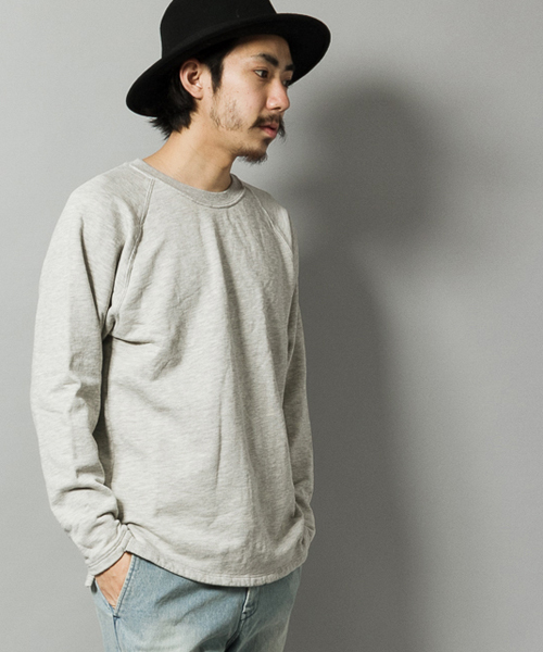 AMERICAN RAG CIE（アメリカンラグシー）の「AMERICAN RAG CIE  LA ラグラン プルオーバースウェット / 108-ACG-M152-ARCFW14T（スウェット・メンズ・ブラック/トップグレー・S/M）」の2枚目の写真