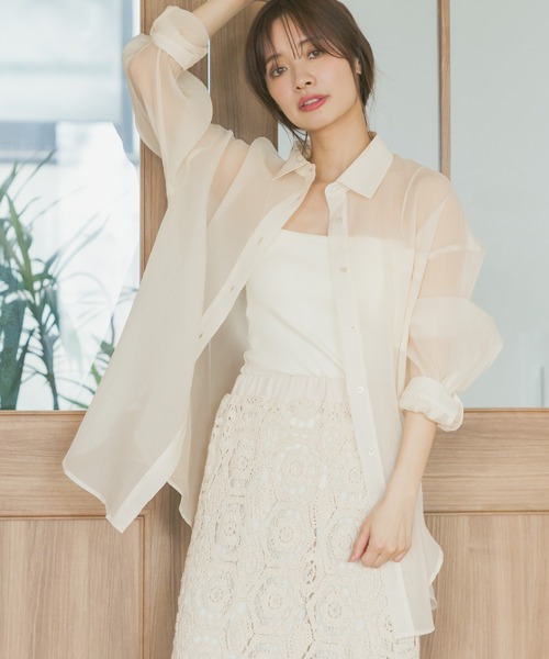 mysty woman(ミスティウーマン)の「シアーオーバーシャツ 315435(シャツ/ブラウス・レディース・ブラック/ライトピンク/ライトベージュ/グレー・FREE)」の3枚目の写真