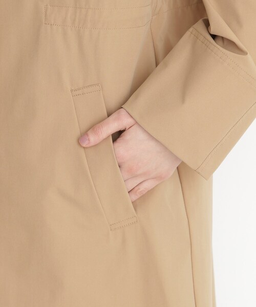 THE SHOP TK (ザ ショップ ティーケー )の「スタンドカラートレンチコート【洗える】(トレンチコート・レディース・ベージュ・12/13)」の10枚目の写真