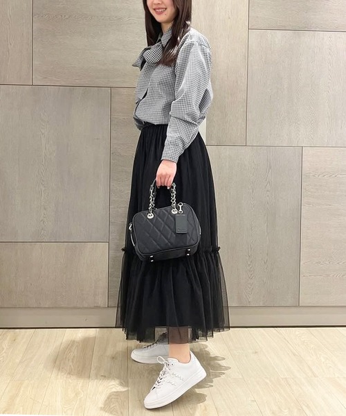 軽量】ビジュー付きコートスニーカー（スニーカー）｜+diana（プラス