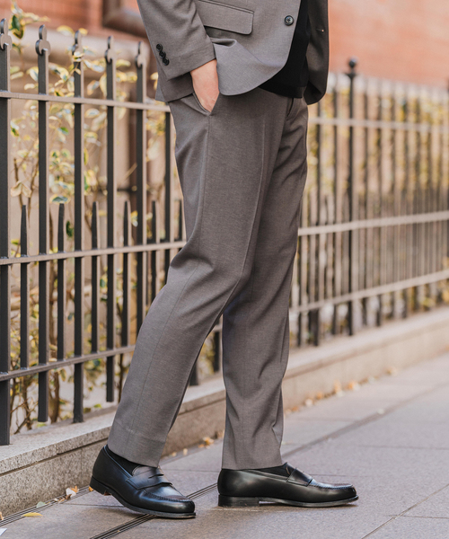 EDIFICE（エディフィス）の「《再入荷》"抗菌防臭＆シワ防止機能" ワルツ ツイル テーパードパンツ（スラックス・メンズ・ベージュ/ネイビー/ブラウン/ブラック・MEDIUM/SMALL/X-SMALL/LARGE/X-LARGE/XX-LARGE）」の2枚目の写真