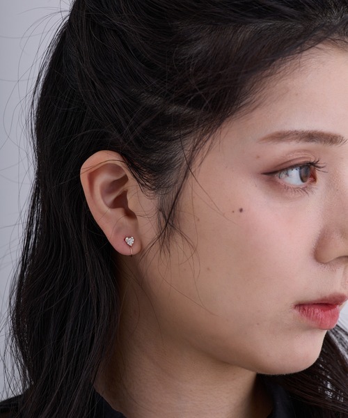 CALIN　STANDARD（カリンスタンダード）の「◆金属アレルギー対応◆◆made in japan◆【痛くない】【落ちにくい】【ストレスフリーな着け心地】ビジューハート　ループフィットイヤリング（イヤリング・レディース・ゴールド/ピンクゴールド/シルバー・FREE）」の6枚目の写真
