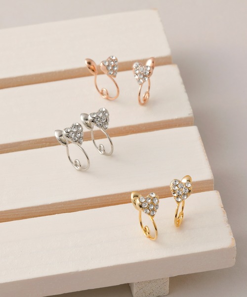 CALIN　STANDARD（カリンスタンダード）の「◆金属アレルギー対応◆◆made in japan◆【痛くない】【落ちにくい】【ストレスフリーな着け心地】ビジューハート　ループフィットイヤリング（イヤリング・レディース・ゴールド/ピンクゴールド/シルバー・FREE）」の7枚目の写真