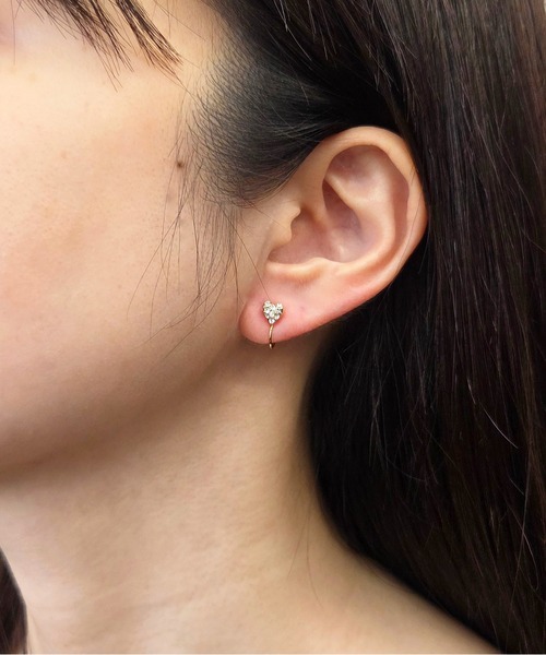 CALIN　STANDARD（カリンスタンダード）の「◆金属アレルギー対応◆◆made in japan◆【痛くない】【落ちにくい】【ストレスフリーな着け心地】ビジューハート　ループフィットイヤリング（イヤリング・レディース・ゴールド/ピンクゴールド/シルバー・FREE）」の10枚目の写真