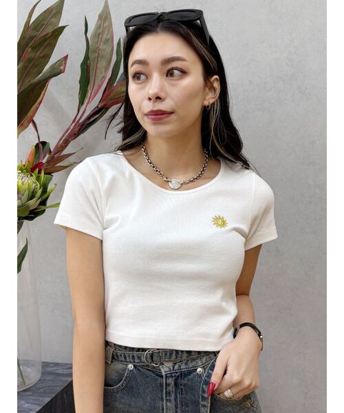 EVRIS（エヴリス）の「SUNNYショートTシャツ（Tシャツ/カットソー・レディース・ブラック/イエロー/ホワイト/グレー・FREE）」の10枚目の写真