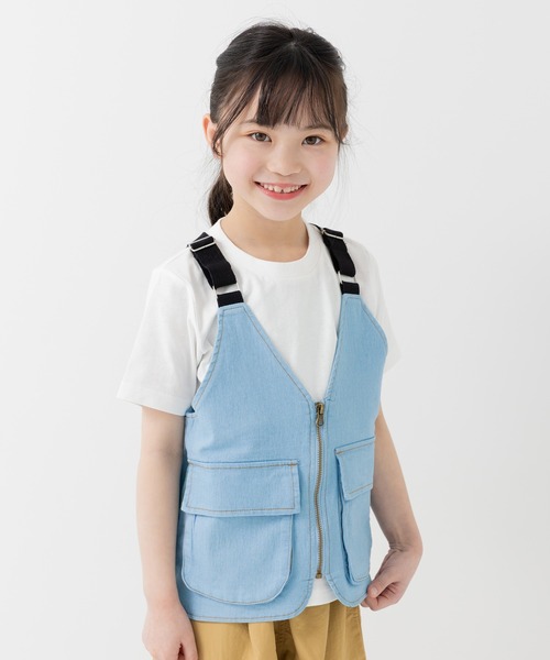 chil2（チルツー）の「ダンガリーベスト（ベスト・キッズ・ブルー/サックスブルー・120cm/160cm/140cm）」の2枚目の写真