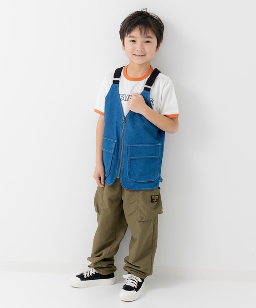 chil2（チルツー）の「ダンガリーベスト（ベスト・キッズ・ブルー/サックスブルー・120cm/160cm/140cm）」の4枚目の写真