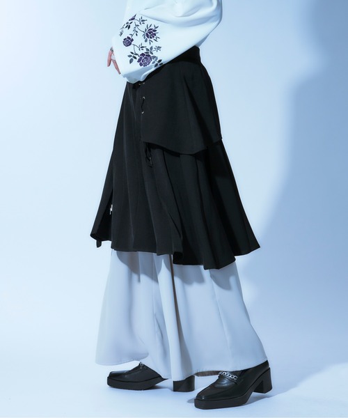 Ellno Loset（エルノロゼット）の「レースアッププリーツラップスカート（スカート・メンズ・ブラック・MEDIUM/LARGE）」の6枚目の写真