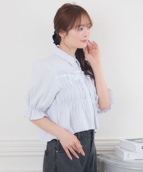 ems excite（エムズエキサイト）の「ステッチリボンペプラムSH（シャツ/ブラウス・レディース・ホワイト/ダークブルー/ライトブルー・FREE）」の20枚目の写真
