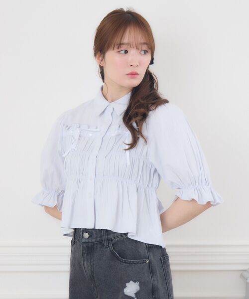 ems excite（エムズエキサイト）の「ステッチリボンペプラムSH（シャツ/ブラウス・レディース・ホワイト/ダークブルー/ライトブルー・FREE）」の21枚目の写真