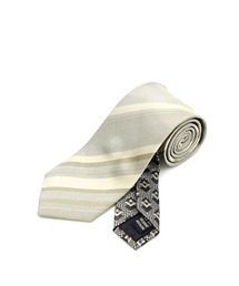 KATHARINE E HAMNETT（キャサリン・イー・ハムネット）の「【KATHARINE E HAMNETT-キャサリン・イー・ハムネット-】クレリックネクタイ ストライプ柄 シルク100% 7.5cm巾（ネクタイ）」