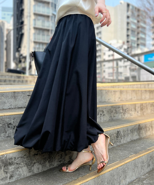 EMMA　ROUGE VIF（エマルージュヴィフ）の「【一部店舗限定】とろみバルーンスカート（スカート・レディース・ブラック/アイボリー・38/36）」の8枚目の写真