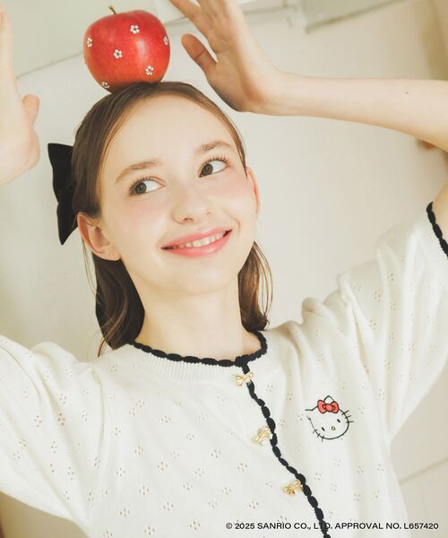 MAJESTIC LEGON(マジェスティックレゴン)の「ハローキティ リボンニットカーデ(カーディガン/ボレロ・レディース・ホワイト系その他2/レッド・MEDIUM)」の21枚目の写真