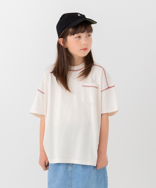 JAM & LINK(ジャムアンドリンク)の「綿100% ビッグシルエット 配色ステッチ 無地Tシャツ(Tシャツ/カットソー・キッズ・グレイッシュブルー/スモークピンク/ワインレッド/ライトイエロー/オートミール/パープル/ブラック/ホワイト/チャコールグレー/クリーム・110cm/100cm/120cm/130cm/140cm/150cm/160cm)」の4枚目の写真