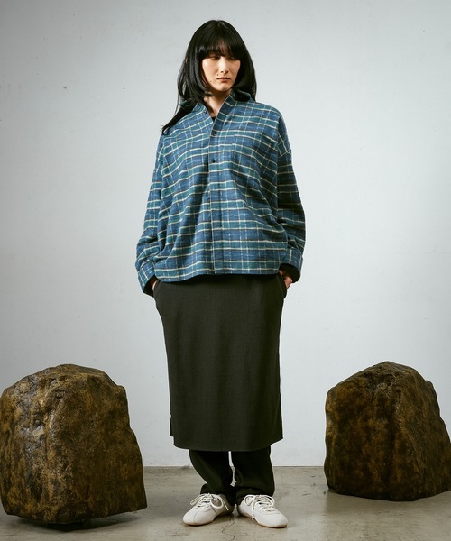 Dulcamara(ドゥルカマラ)の「ワイドBOXシャツ-C(シャツ/ブラウス・メンズ・ブルー/ブラック・0/1)」の7枚目の写真