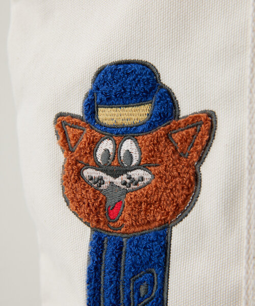 【完売品✨】 イアパピヨネ ペッツ 樹脂パーツトートバッグ PEZ 刺繍 ear PAPILLONNER（イアパピヨネ）の「【PEZ(ペッツ)×ear】撥水