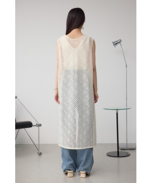 AZUL by moussy（アズールバイマウジー）の「前後2WAYレースロングジレ（ベスト・レディース・ブラック/アイボリー・FREE）」の8枚目の写真