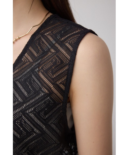 AZUL by moussy（アズールバイマウジー）の「前後2WAYレースロングジレ（ベスト・レディース・ブラック/アイボリー・FREE）」の21枚目の写真