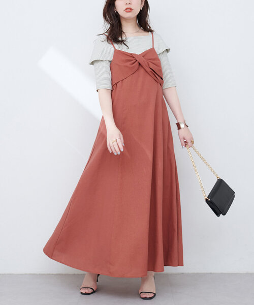 natural couture(ナチュラルクチュール)の「osonoリネン混ねじりキャミワンピース(ワンピース・レディース・ブルー/ブラック/ブラウン/レッド系その他・MEDIUM/LARGE)」の1枚目の写真