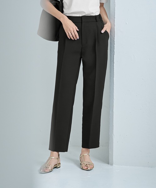 STYLE DELI(スタイルデリ)の「ゆとりのある落ち感BASICパンツ(その他パンツ・レディース・ベージュ/ブラック・SMALL/MEDIUM)」の5枚目の写真