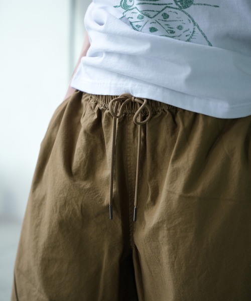 RATTLE TRAP(ラトルトラップ)の「ヴィンテージツイルルーズショートパンツ(その他パンツ・メンズ・ベージュ/ブラック・L/M)」の4枚目の写真