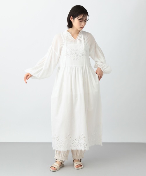 studio CLIP（スタディオクリップ）の「《natural by clip》カットワーク刺繍キャミワンピース（ワンピース・レディース・ブラック/オフホワイト・FREE）」の5枚目の写真