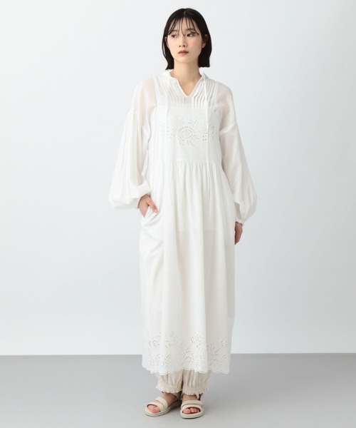 studio CLIP（スタディオクリップ）の「《natural by clip》カットワーク刺繍キャミワンピース（ワンピース・レディース・ブラック/オフホワイト・FREE）」の6枚目の写真