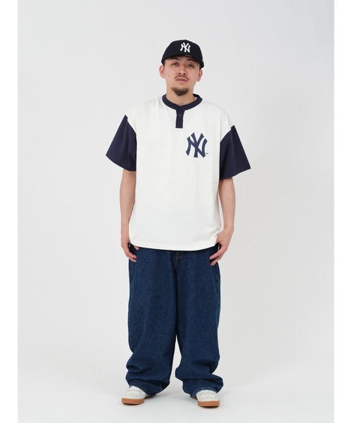 【KEBOZ】KEBOZ × MLB NEWYORK YANKEES ROUND HEM S/S TEE KEBOZ × MLB NEW YORK YANKEES ROUND HEM HENLEY NECK S/S TEE